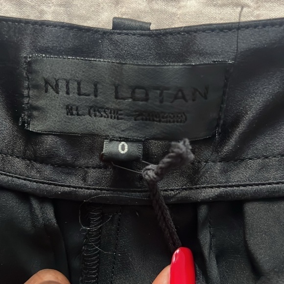 Nili Lotan Women’s Lisbon Silk-Charmeuse Black Pleated Tapered Pants Size 0 - Picture 10 of 14